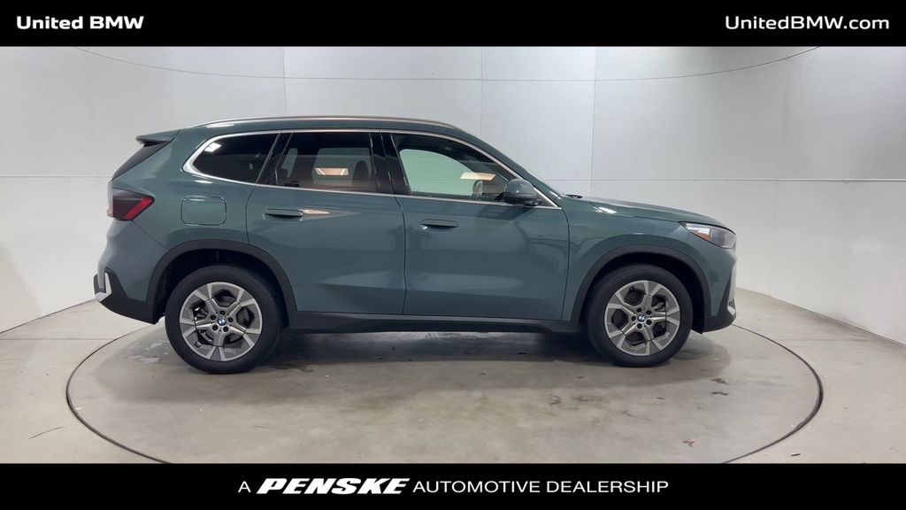 Thumbnail: 2023 BMW X1 - 9