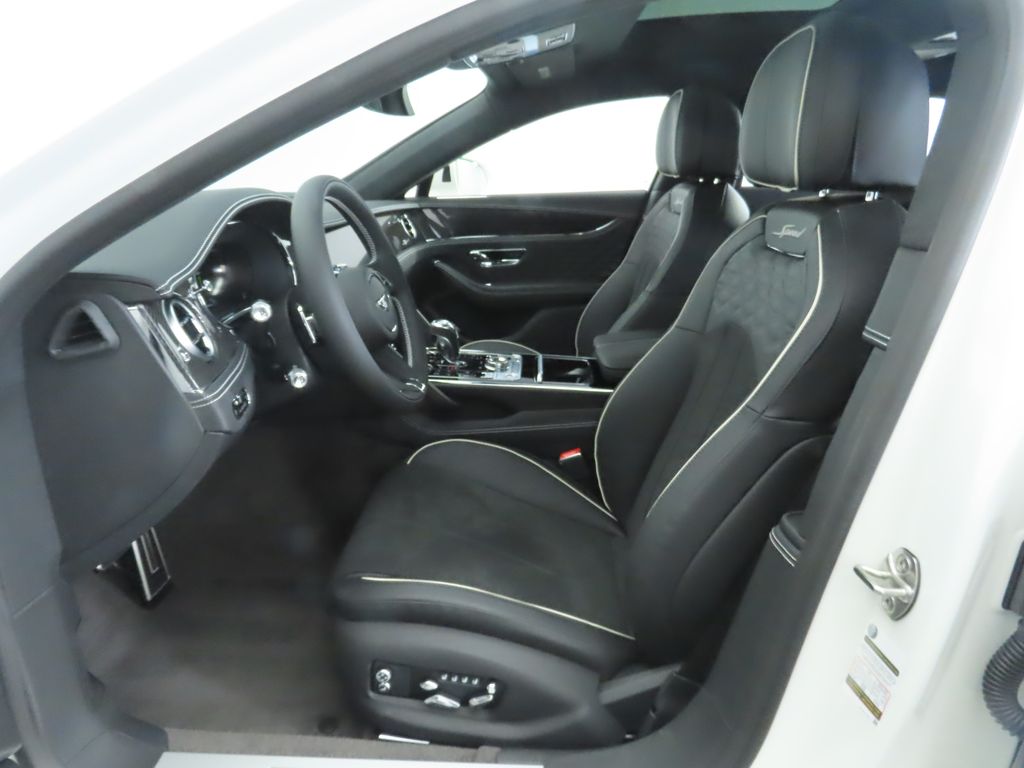 2025 Bentley Flying Spur Speed 21