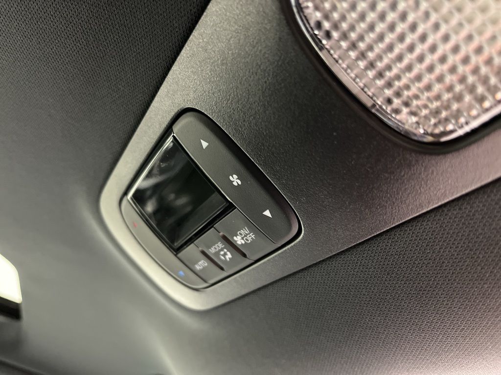 Thumbnail: 2026 Honda Odyssey - 18