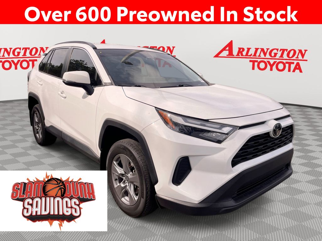 2022 Toyota RAV4 XLE