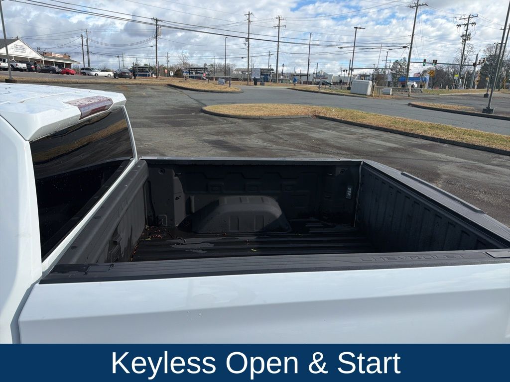 ChevroletSilverado 150025