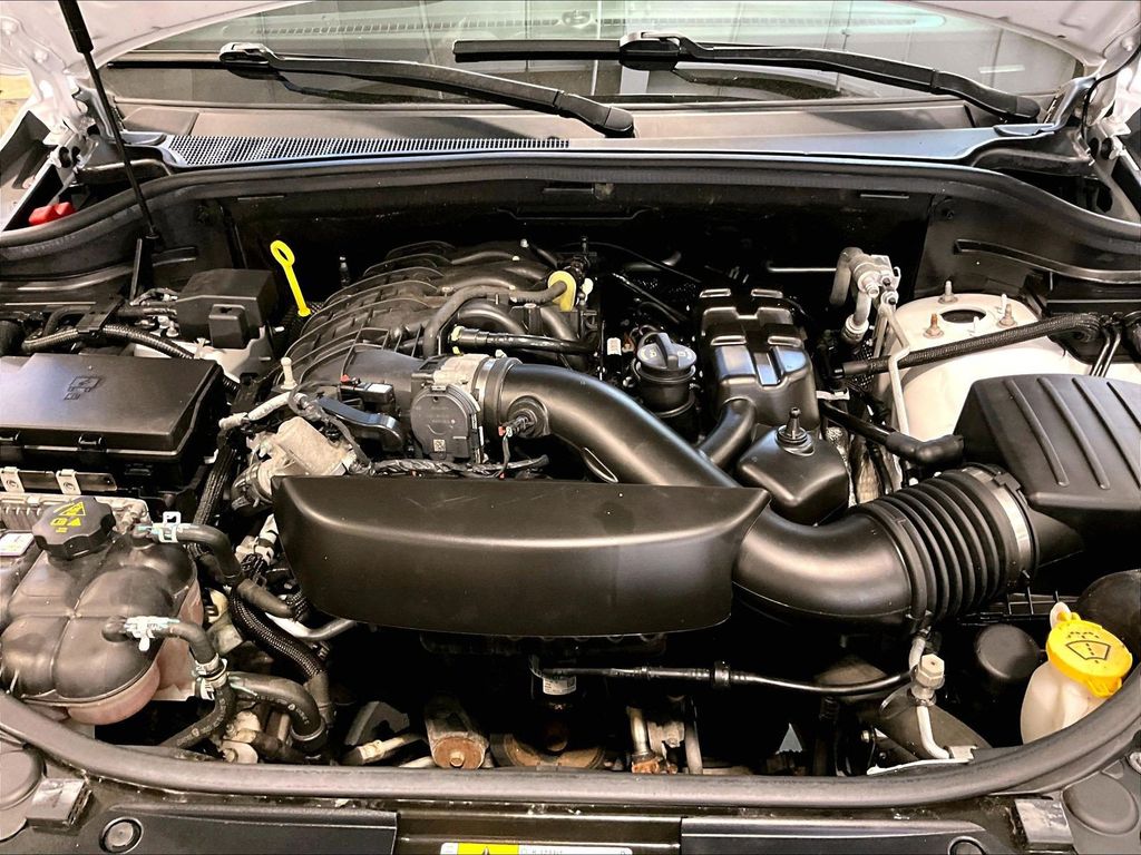 2020 Jeep Grand Cherokee — photo 31