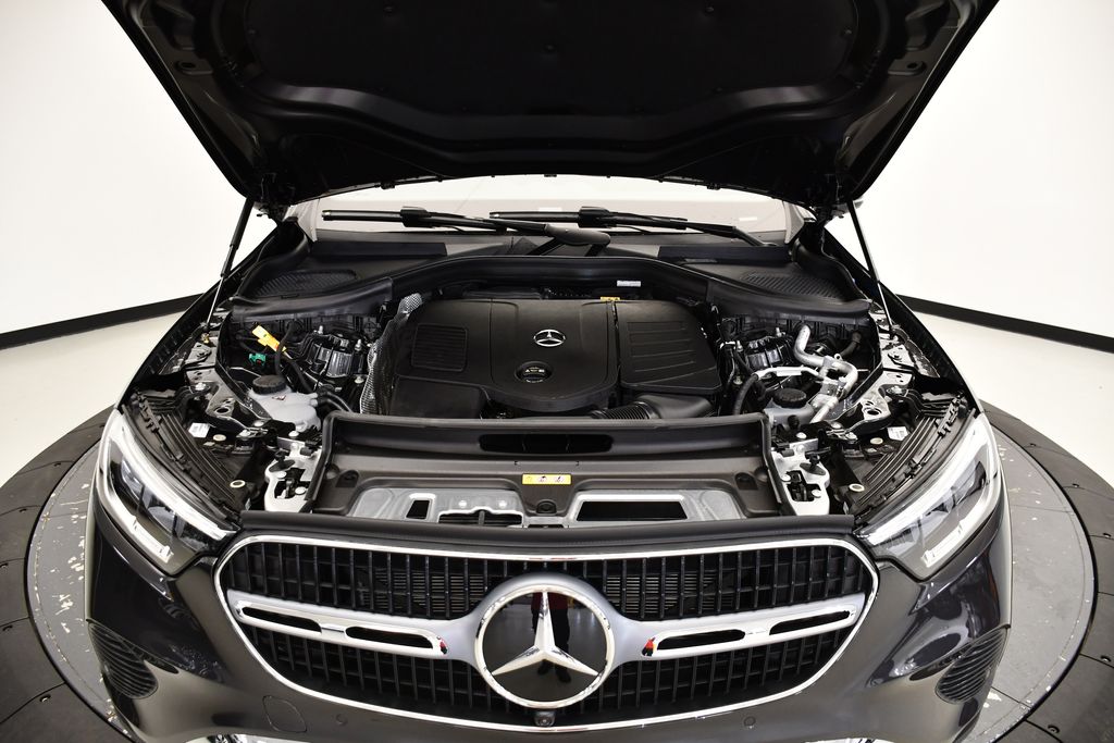 2025 Mercedes-Benz GLC 350 13