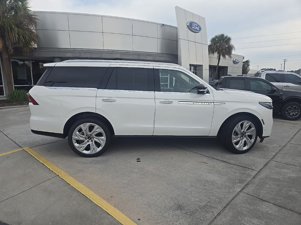 2025 Lincoln Navigator Reserve