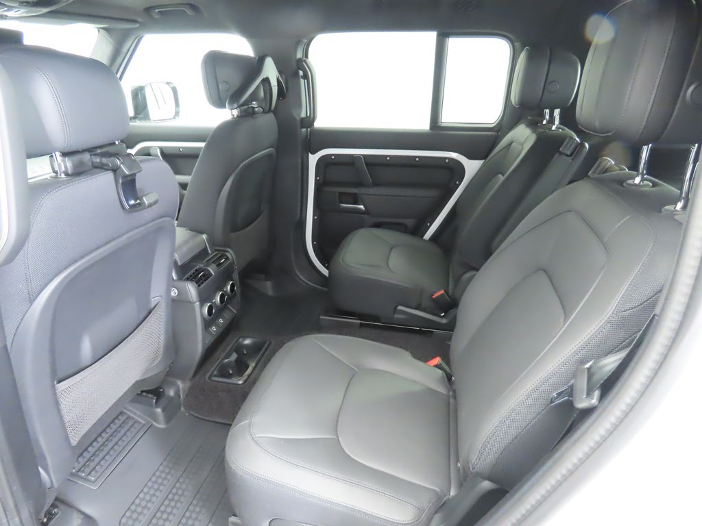 Thumbnail: 2025 Land Rover Defender - 22