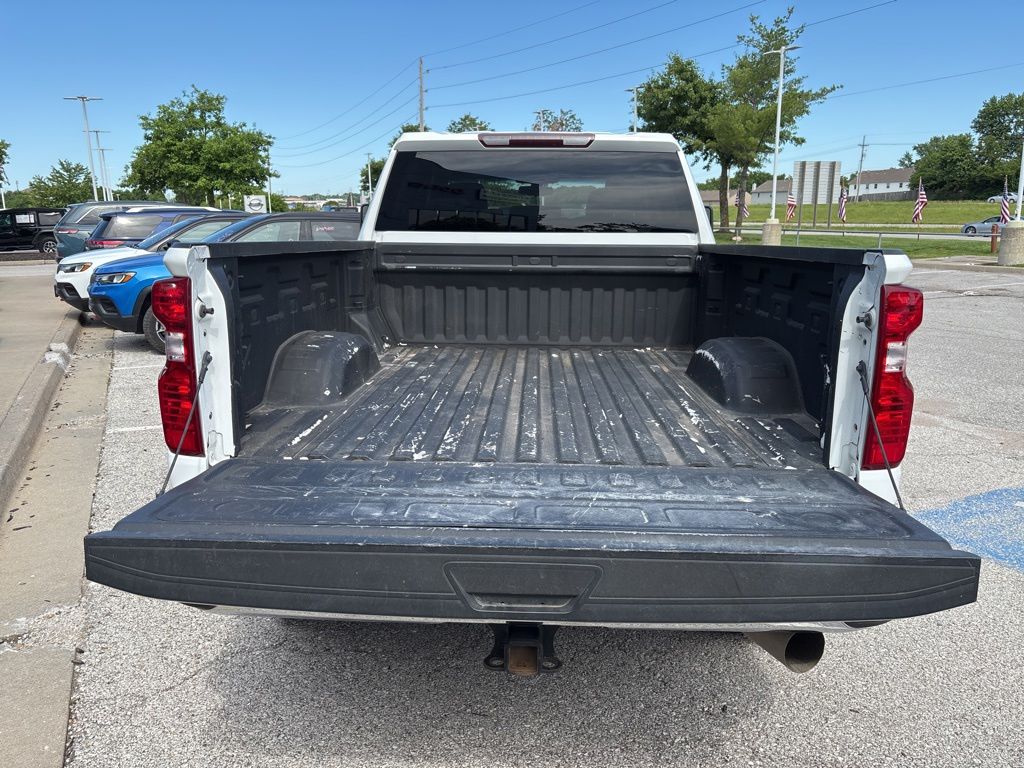 Used 2021 Chevrolet Silverado 2500HD LT with VIN 1GC1YNEY6MF260284 for sale in Kansas City