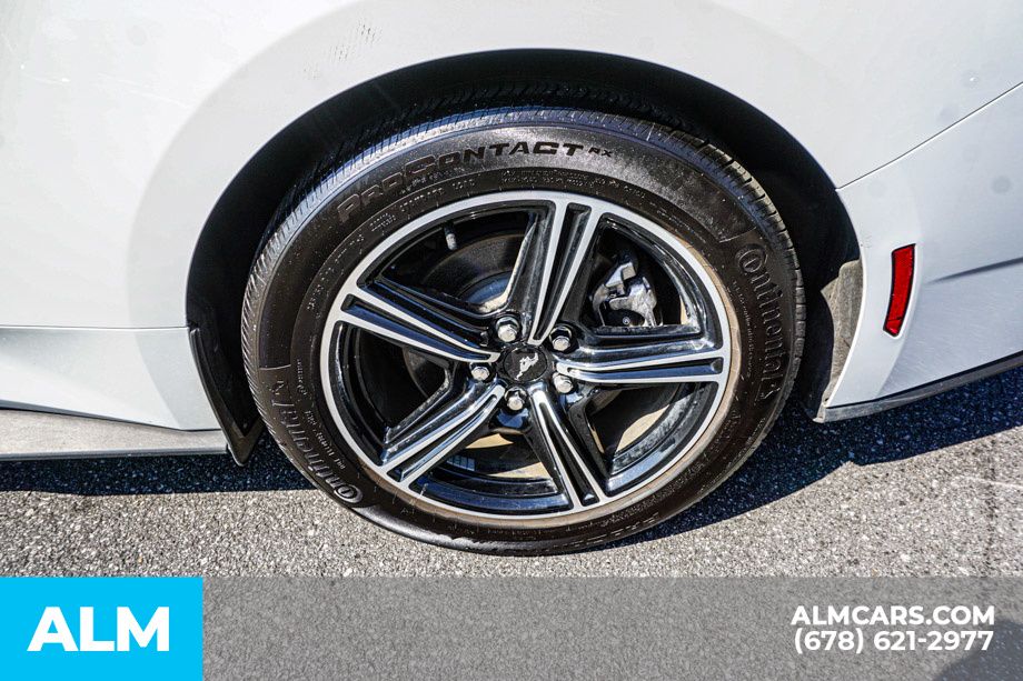 Used 2025 White Ford EcoBoost Premium image 17