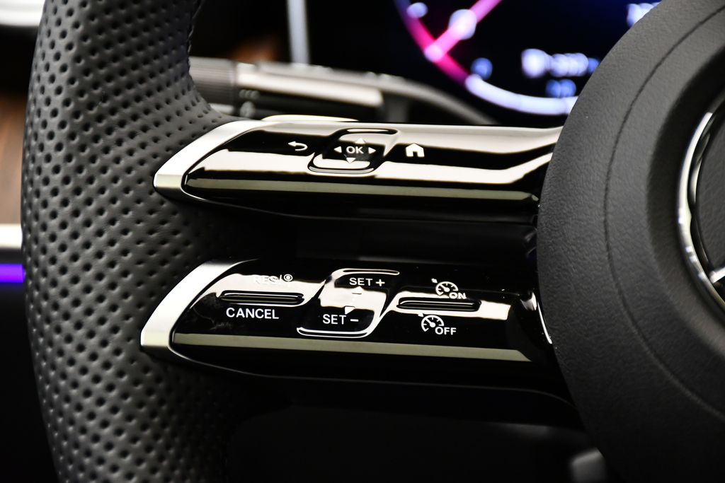 Thumbnail: 2026 Mercedes-Benz GLC - 23