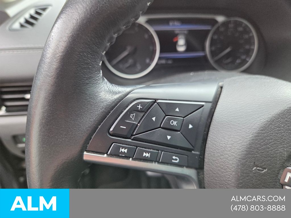 Used 2024 Gray Nissan SV image 24
