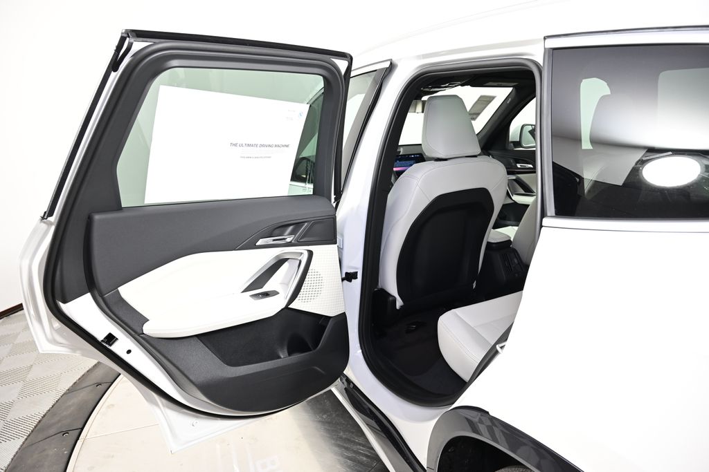 Thumbnail: 2026 BMW X1 - 23