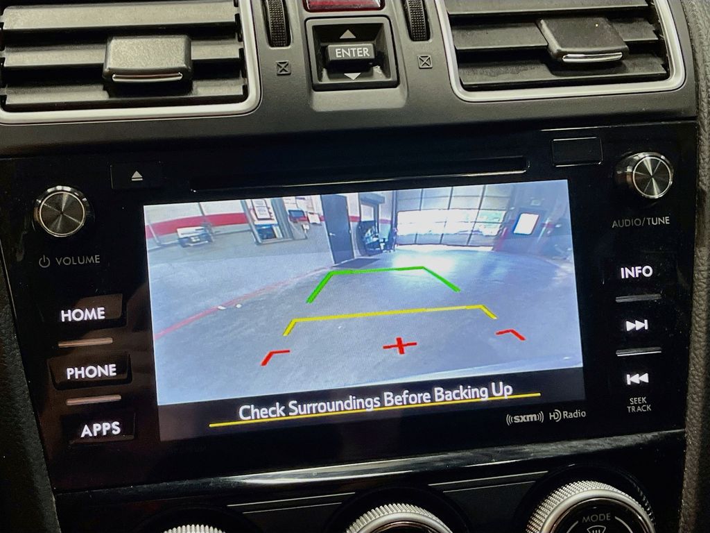Used 2018 Ice Silver Metallic Subaru 2.5i Premium image 13