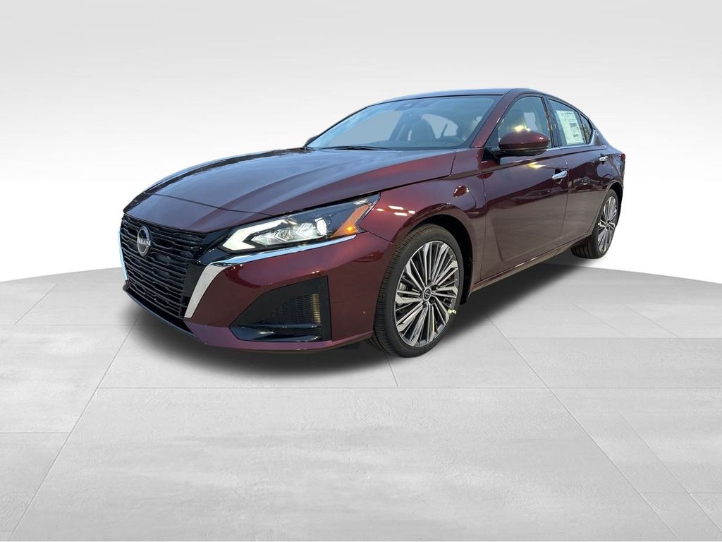 2025 Garnet Pearl Metallic Nissan Altima 2.5 SL FWD Sedan
