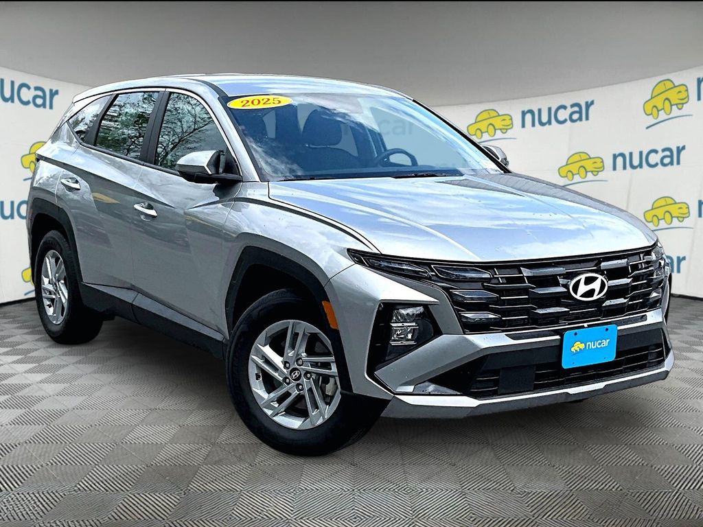 Shimmering Silver 2025 Hyundai Tucson SE AWD SUV / Crossover All-Wheel Drive 8-Speed Automatic