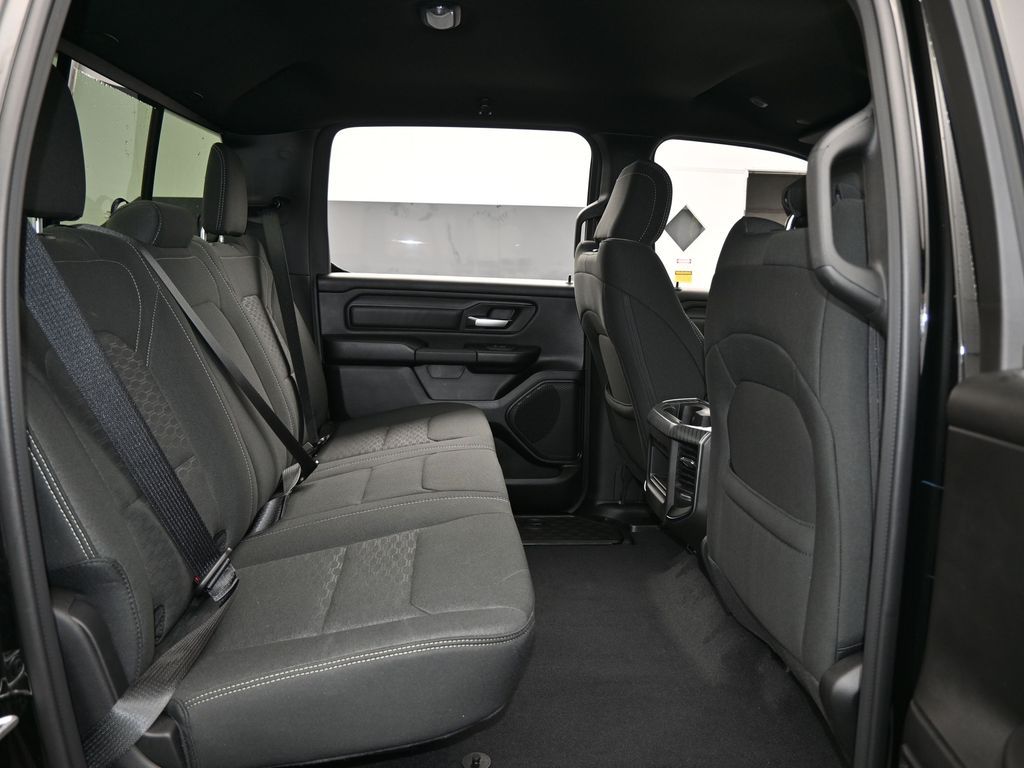 New 2026 Diamond Black Crystal Pearlcoat Ram Express image 36