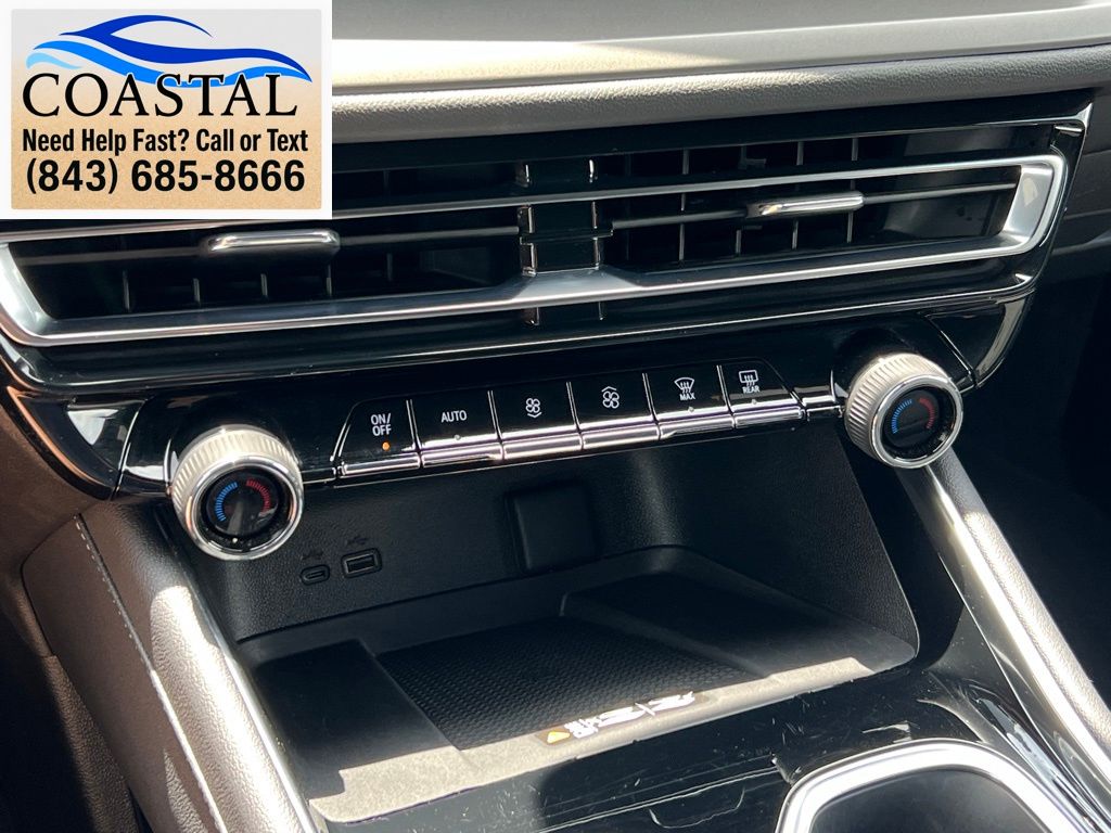 2025 Chevrolet Traverse LT White at Bob Mills Chevrolet