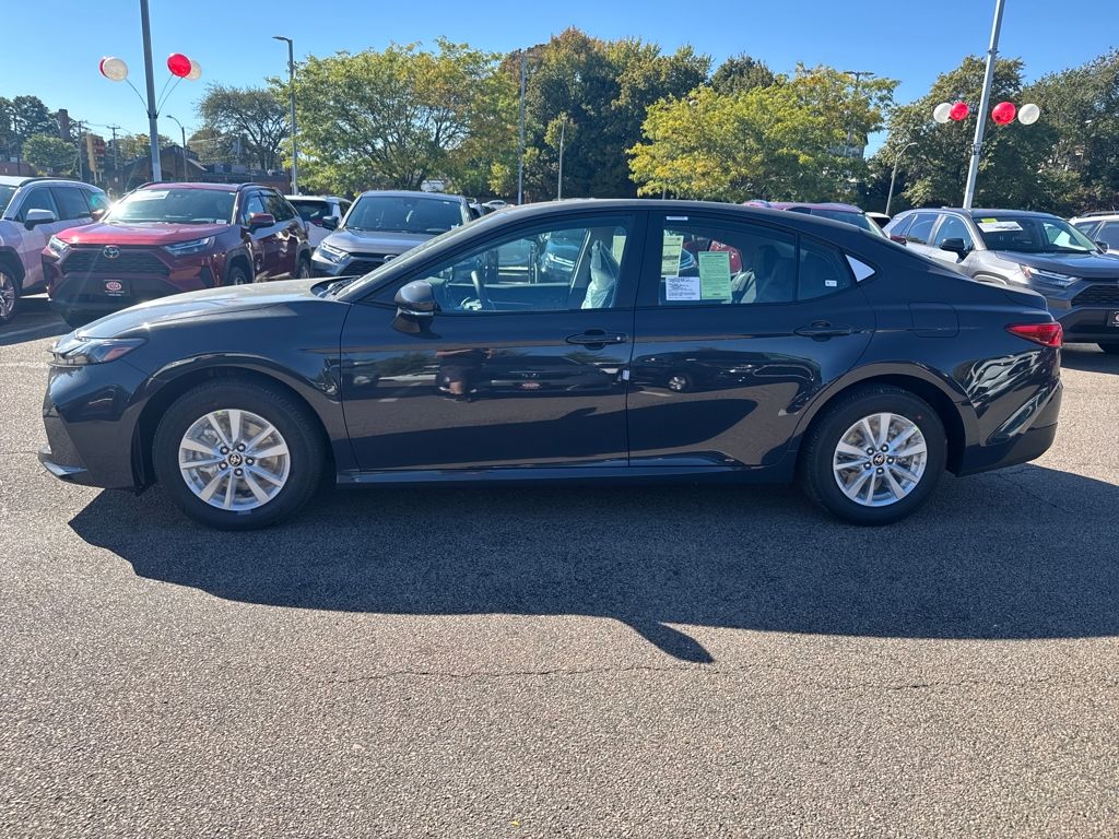2026 Toyota Camry LE photo 4