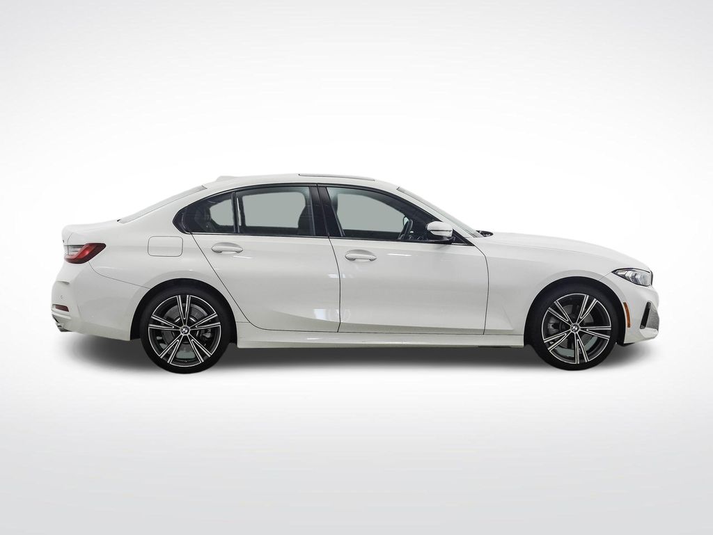 Thumbnail: 2023 BMW 3 Series - 6