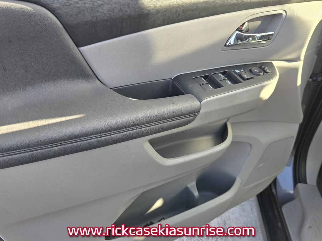 2014 Honda Odyssey - $10,920