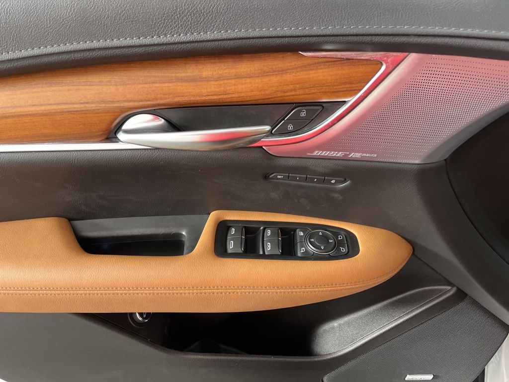 Thumbnail: 2023 Cadillac XT5 - 28