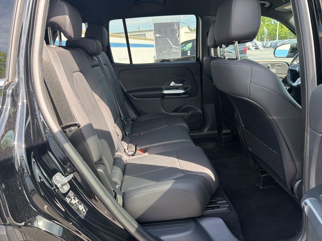 Thumbnail: 2025 Mercedes-Benz GLB - 22