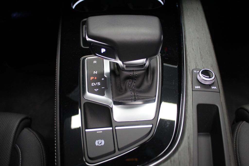 Thumbnail: 2022 Audi A5 - 15