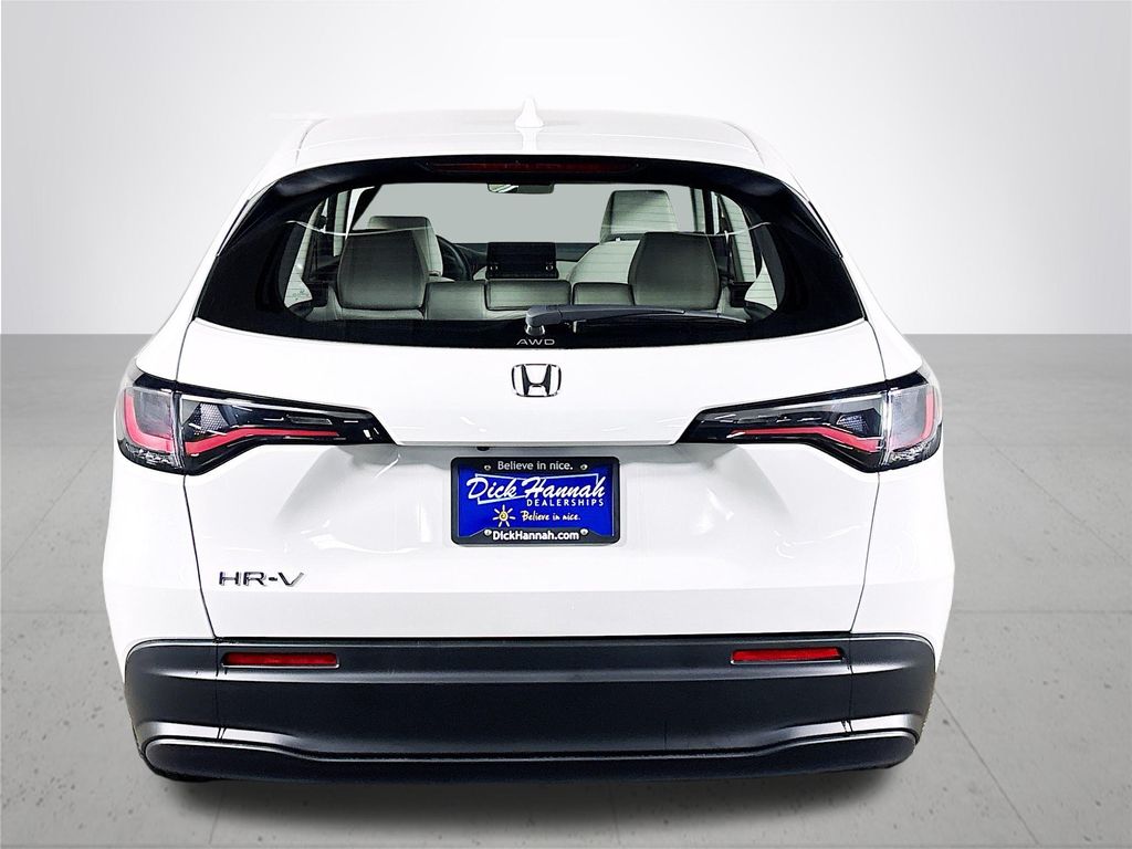 2025 Honda HR-V LX