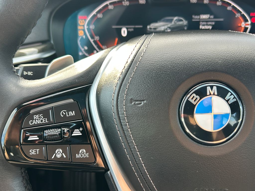 Thumbnail: 2023 BMW 5 Series - 19