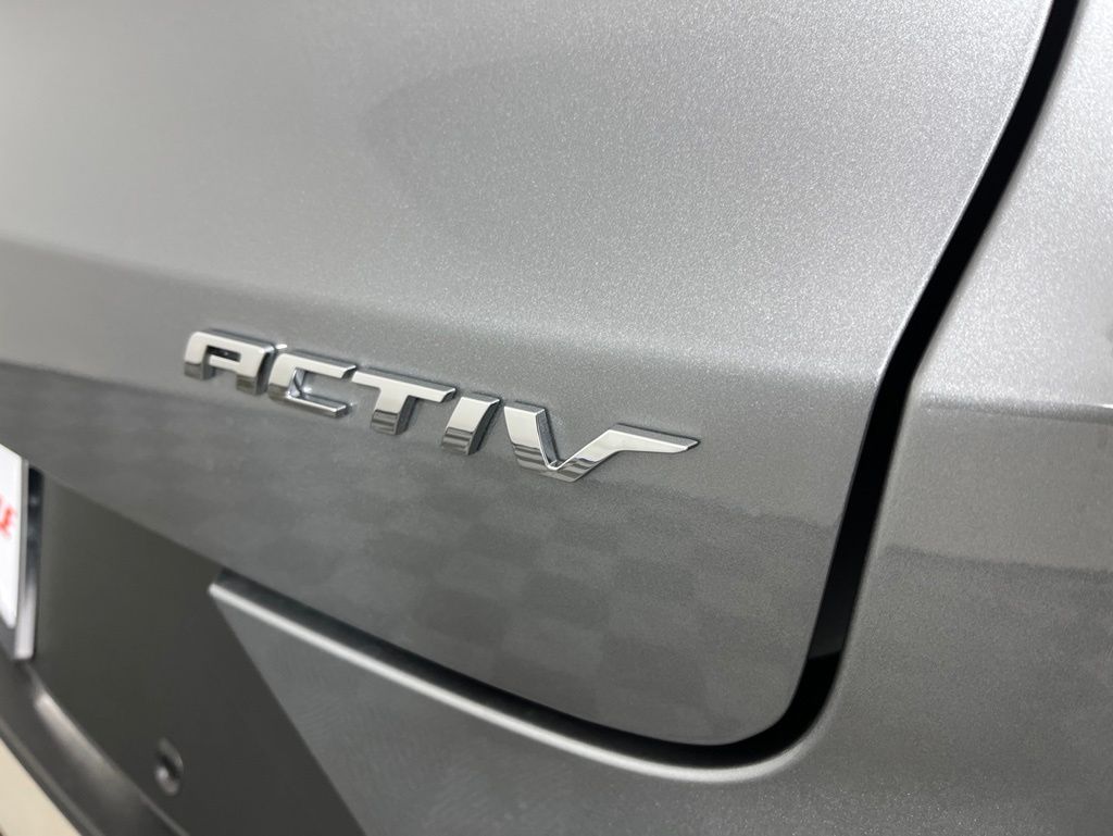 Thumbnail: 2026 Chevrolet TrailBlazer - 16