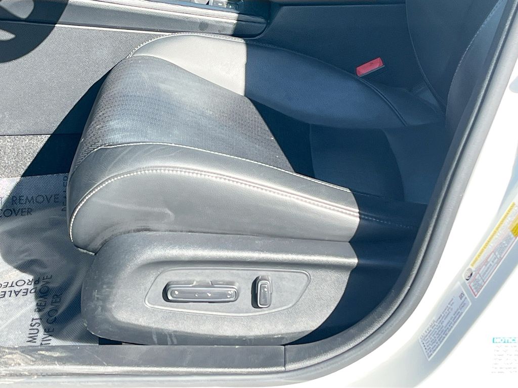 Used 2025 White Honda Sport Touring image 19