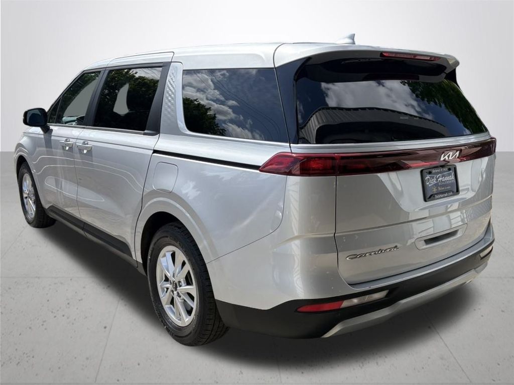 2022 Kia Carnival LXS
