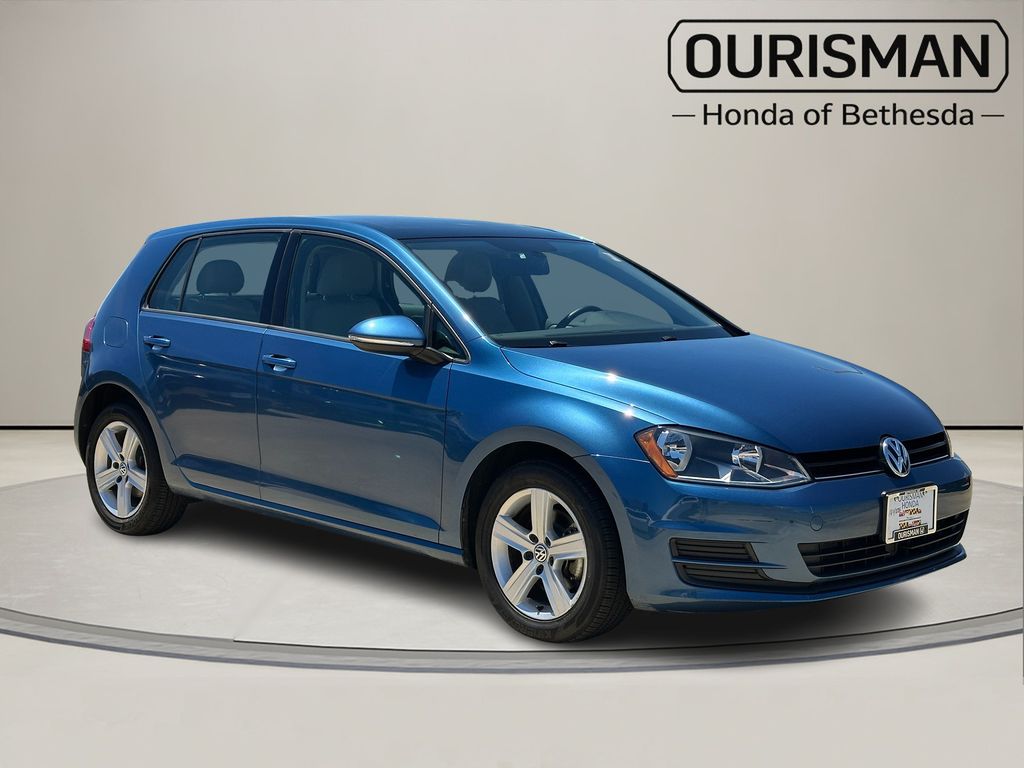 2017 Volkswagen Golf 