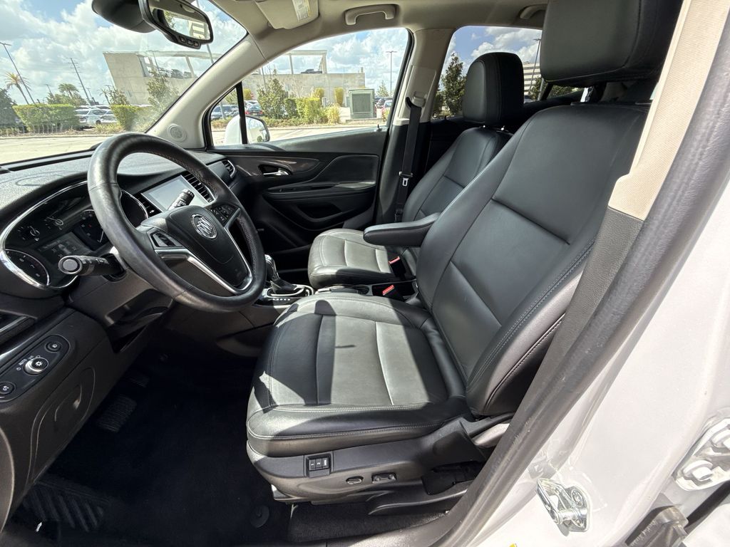 Thumbnail: 2018 Buick Encore - 30