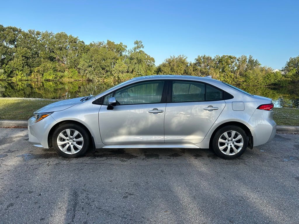 Thumbnail: 2025 Toyota Corolla - 2