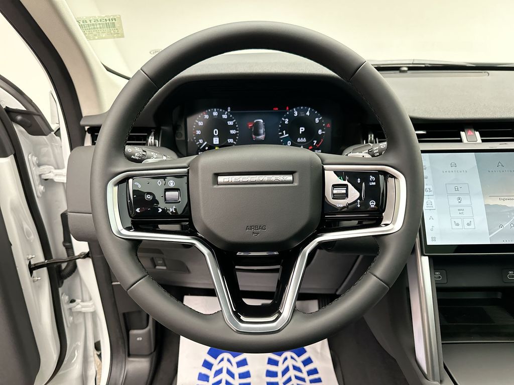 2024 Land Rover Discovery Sport S 11