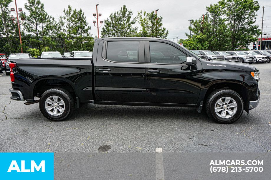 Used 2025 Black Chevrolet LT image 8