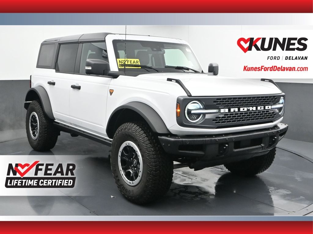 Oxford White 2025 Ford Bronco SUV / Crossover Four-Wheel Drive Automatic