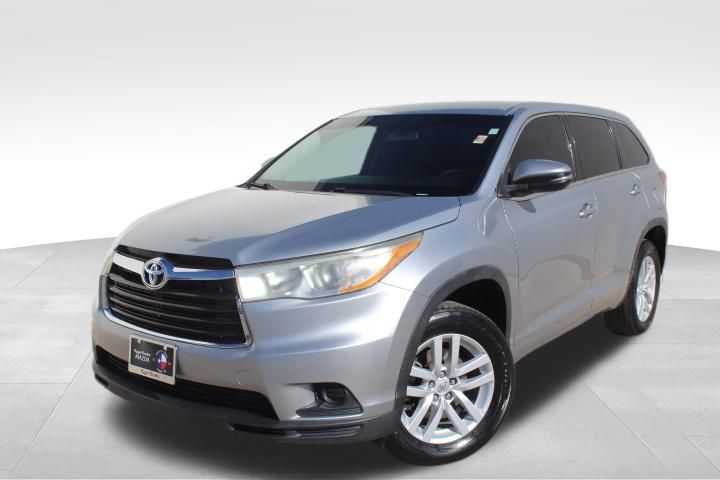 Used Car 2014 Toyota Highlander  Le For Sale Under $15,000 In Georgetown, Texas