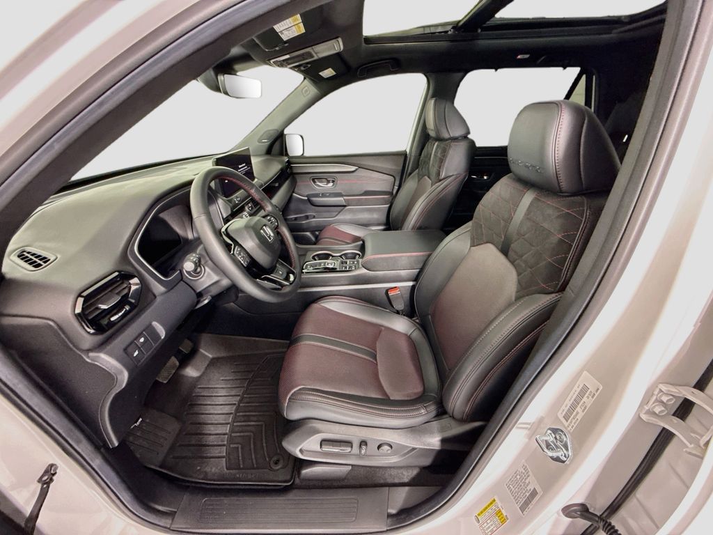 Thumbnail: 2026 Honda Pilot - 19