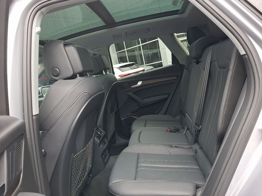 Thumbnail: 2021 Audi Q5 - 10