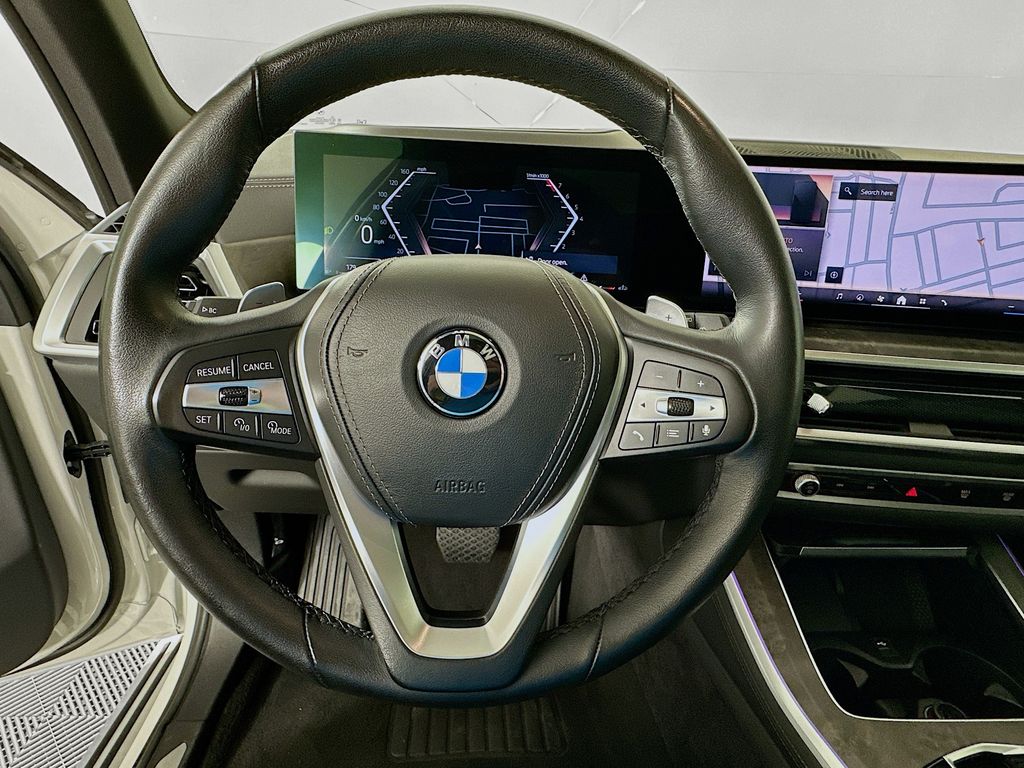 Thumbnail: 2024 BMW X5 - 11