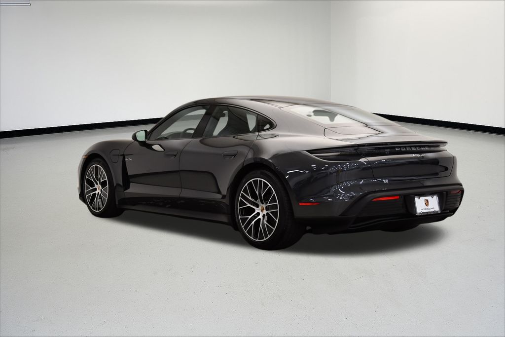 Thumbnail: 2025 Porsche Taycan - 3