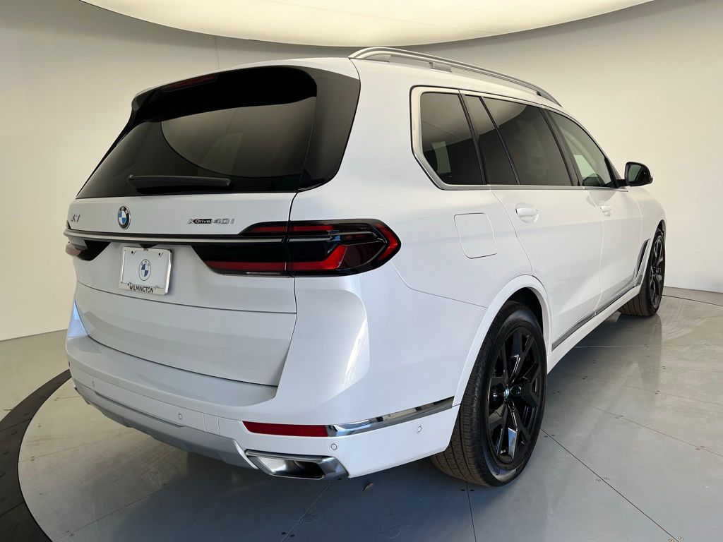 2023 BMW X7 xDrive40i 3