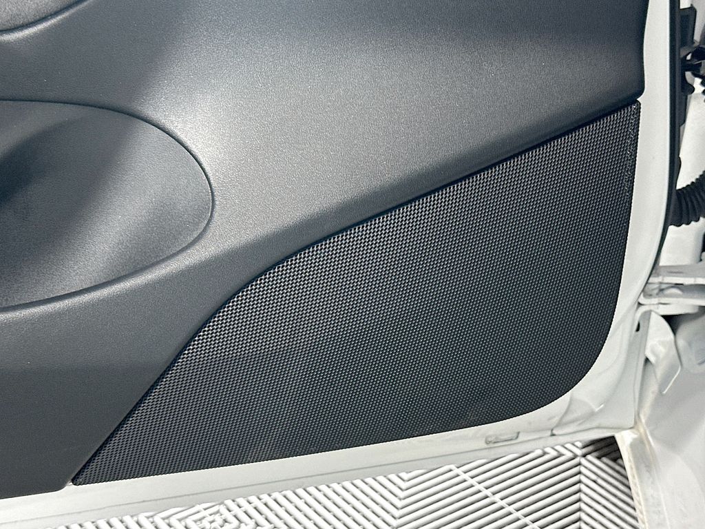 Thumbnail: 2023 Tesla Model 3 - 19