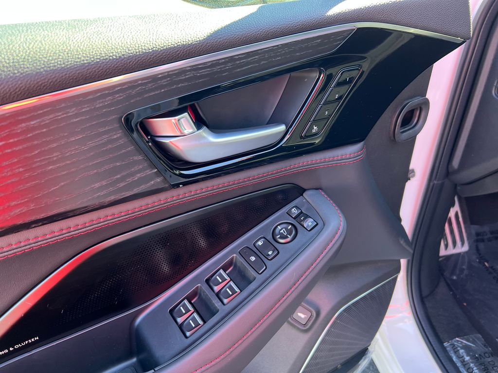 Thumbnail: 2026 Acura MDX - 13