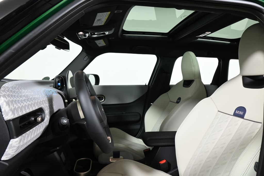 2025 MINI Cooper Hardtop S 13