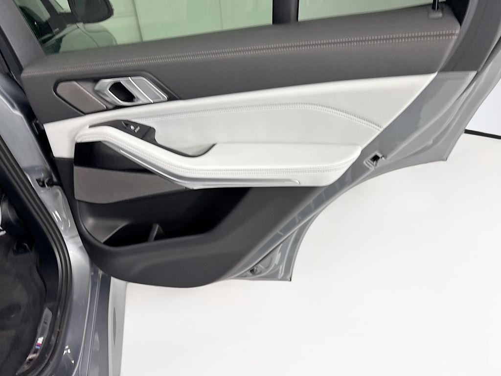Thumbnail: 2026 BMW X5 - 26