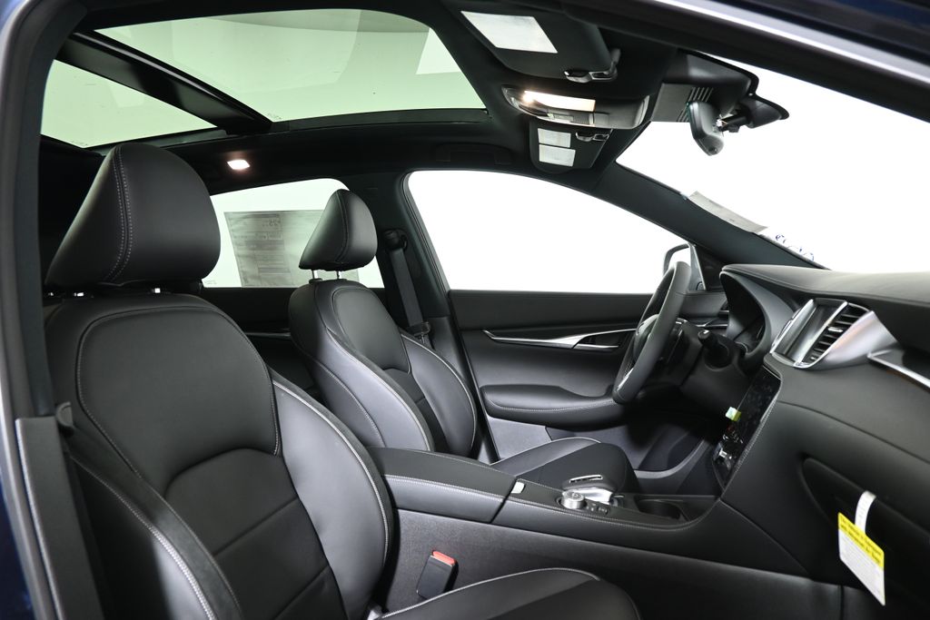 Thumbnail: 2025 INFINITI QX50 - 20