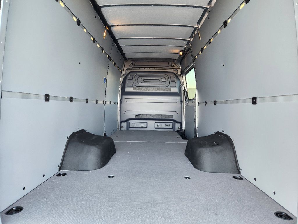 2024 Mercedes-Benz Sprinter 3500 Cargo 170 WB 31