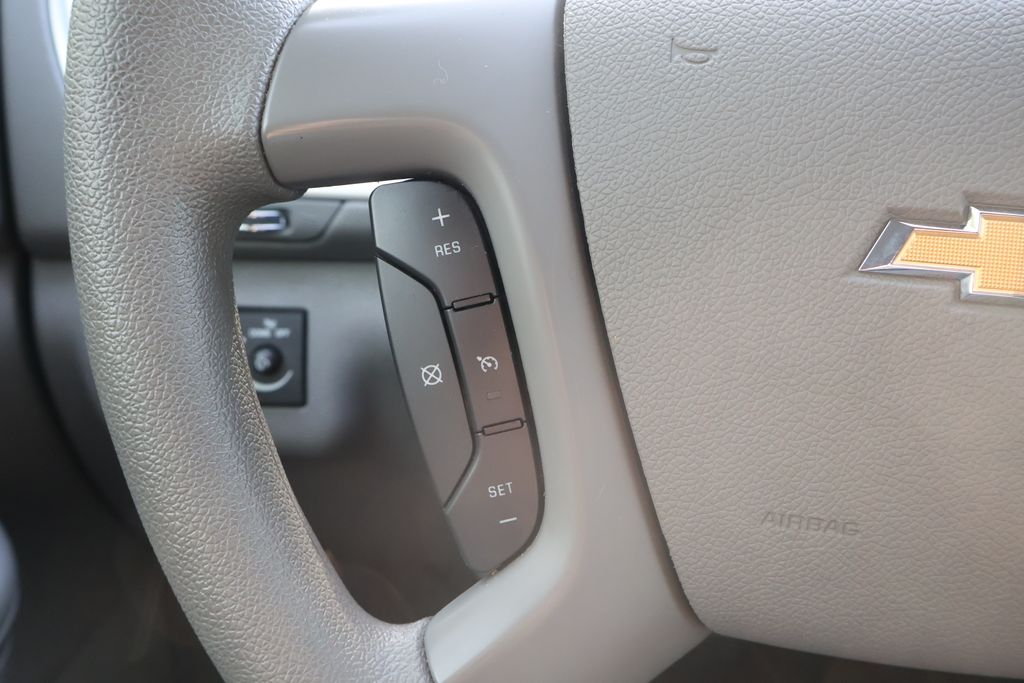 Thumbnail: 2016 Chevrolet Traverse - 28