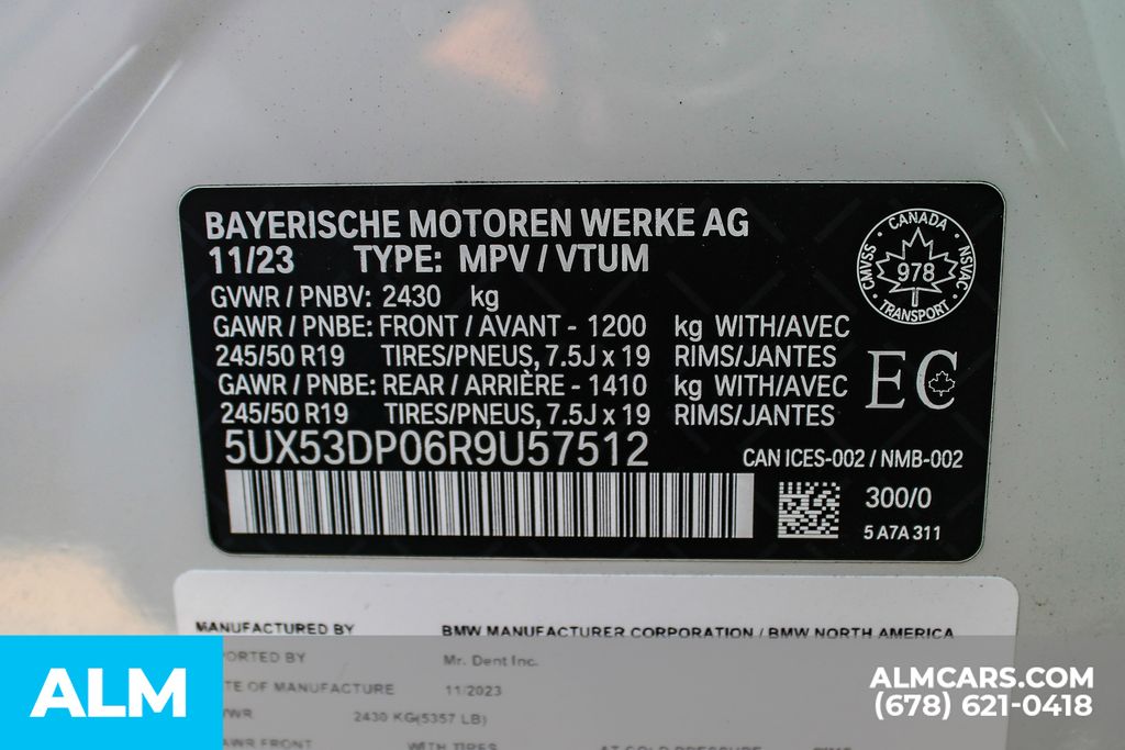Used 2024 White BMW xDrive30i image 40